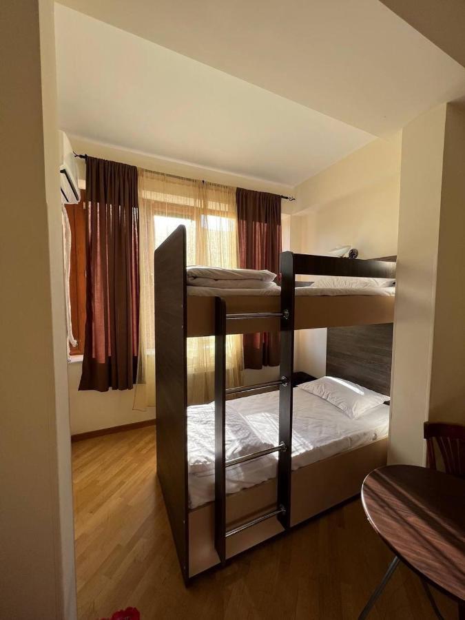 יירבאן Arevahostel&Apartment מראה חיצוני תמונה