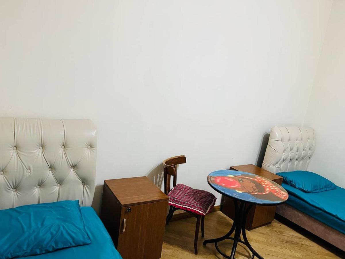 יירבאן Arevahostel&Apartment מראה חיצוני תמונה